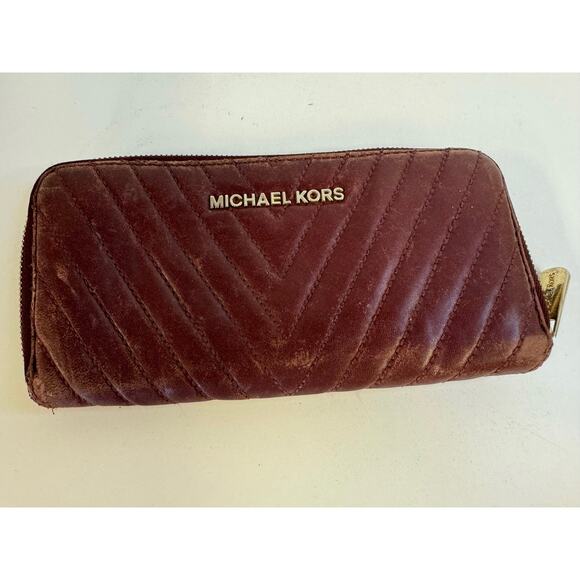 Michael Kors Burgundy Zippered Wallet Merlot Leather - Picture 1 of 4